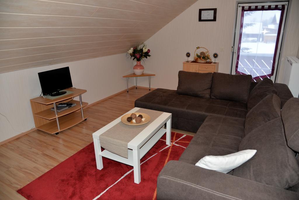 ヴァルメンシュタイナハ Haus Rosenbuehl Bed & Breakfast エクステリア 写真