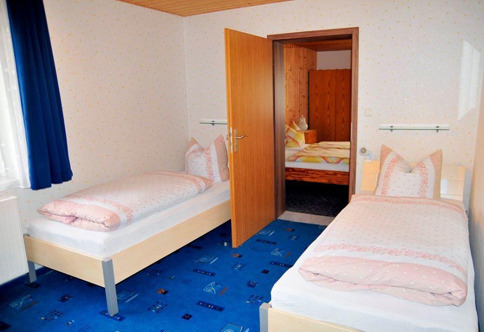 ヴァルメンシュタイナハ Haus Rosenbuehl Bed & Breakfast エクステリア 写真